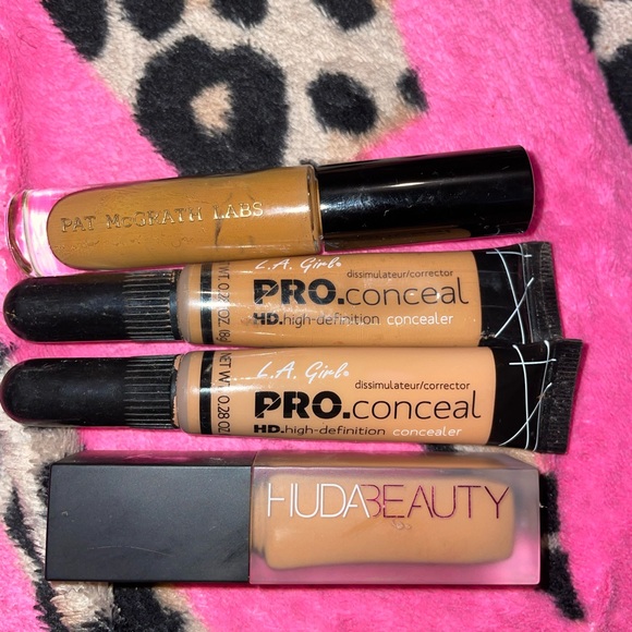 Make Up Bundle - Picture 6 of 10